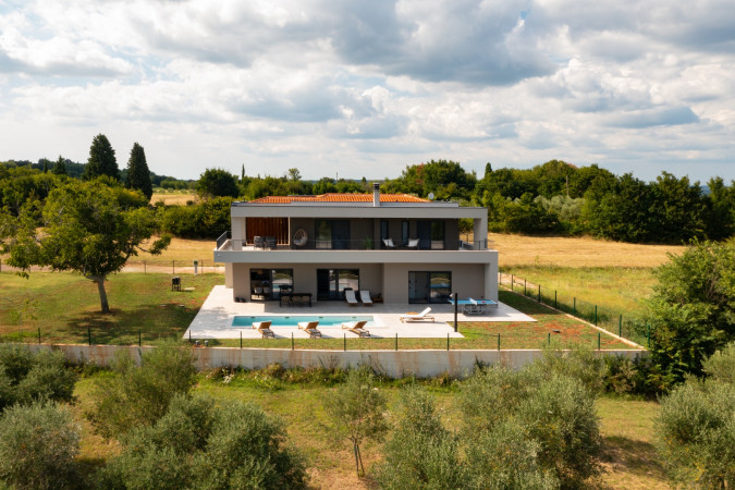 Peace and Privacy in the Heart of Nature, Villa Zidine Puntera